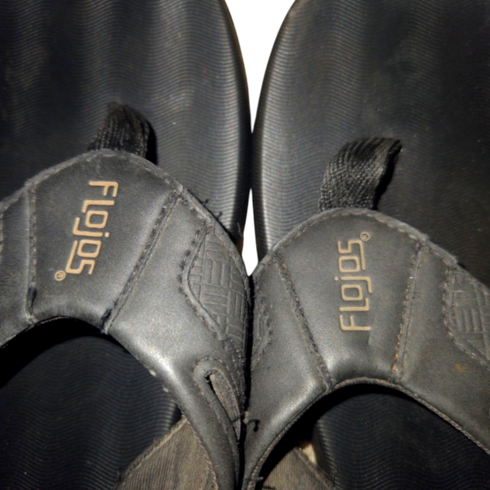 Flojo Dark Brown Men's Flip Flop Sandals. ITEM No. 25-130